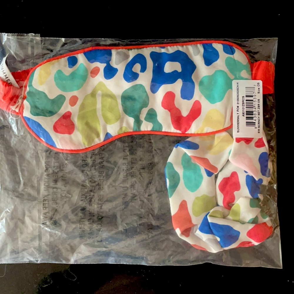 Summersalt Scrunchie and Eye Mask set